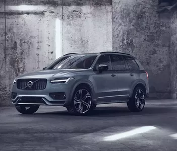 Volvo XC90 - Có gì bên trong chiếc xe được đánh giá an toàn nhất thế giới? - Cửa đóng mở nhanh của Nam Phát Mavi